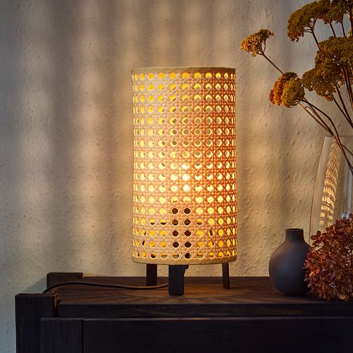 lamp featur